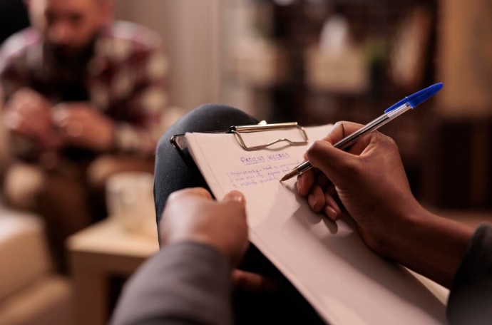 How Therapy Sessions Help Manage Stress and Anxiety