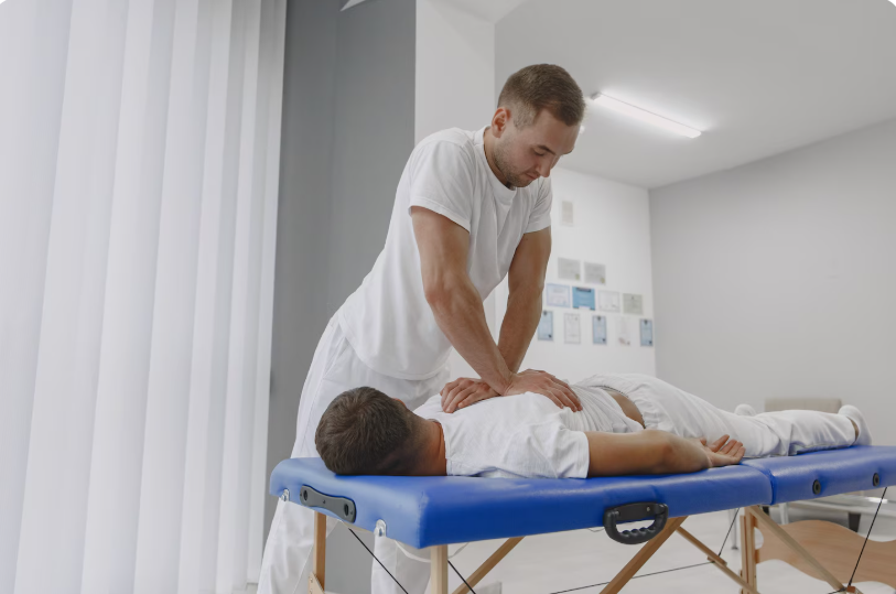 5 Signs that You Need to Visit a Chiropractor